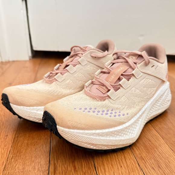 Salomon Shoes - Salomon Women's Beige Pink Athletic Running Shoes